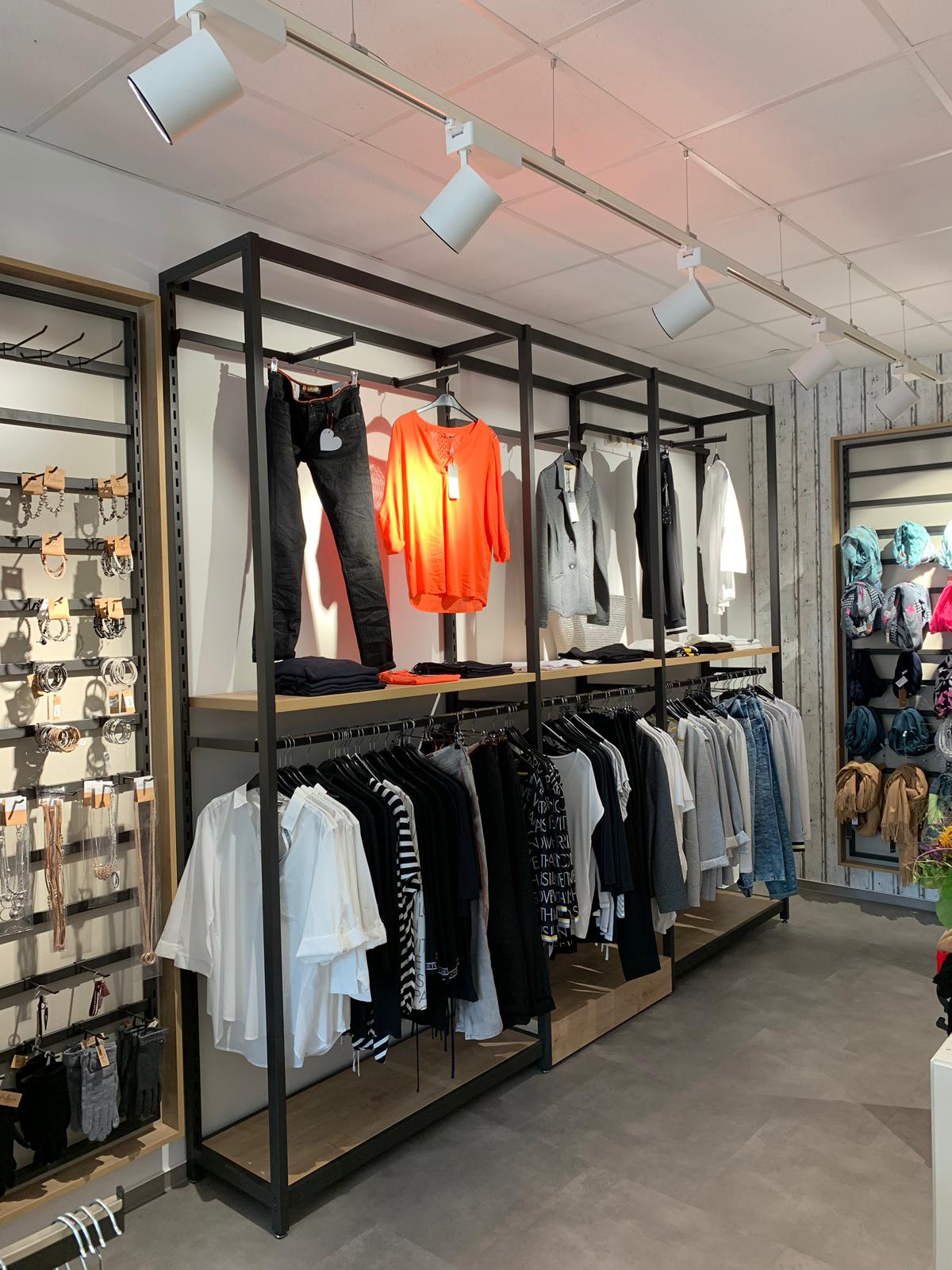 Outfit Finnentrop - Shopline Shopfitting